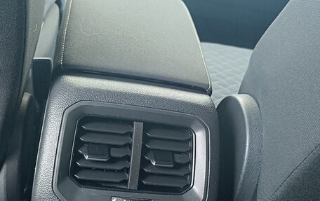 Volkswagen Tiguan II, 2018 год, 2 310 000 рублей, 19 фотография