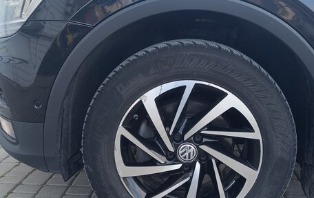 Volkswagen Tiguan II, 2018 год, 2 310 000 рублей, 26 фотография