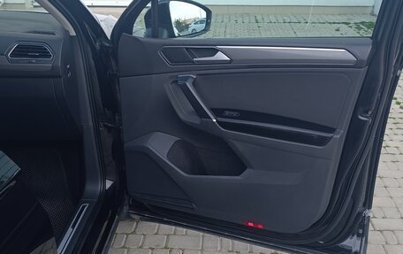 Volkswagen Tiguan II, 2018 год, 2 310 000 рублей, 23 фотография
