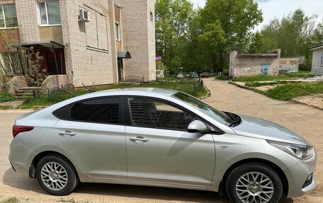 Hyundai Solaris II рестайлинг, 2017 год, 1 280 000 рублей, 2 фотография