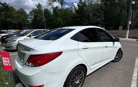 Hyundai Solaris II рестайлинг, 2014 год, 1 090 000 рублей, 3 фотография