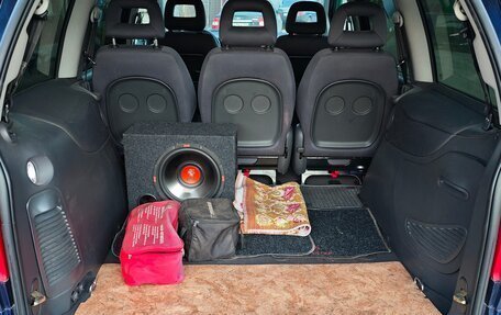SEAT Alhambra II рестайлинг, 2001 год, 780 000 рублей, 15 фотография