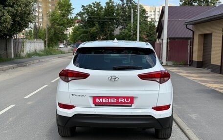 Hyundai Tucson III, 2017 год, 1 999 000 рублей, 6 фотография