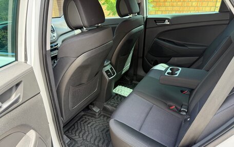Hyundai Tucson III, 2017 год, 1 999 000 рублей, 10 фотография