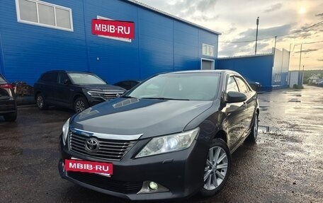 Toyota Camry, 2012 год, 1 300 000 рублей, 2 фотография