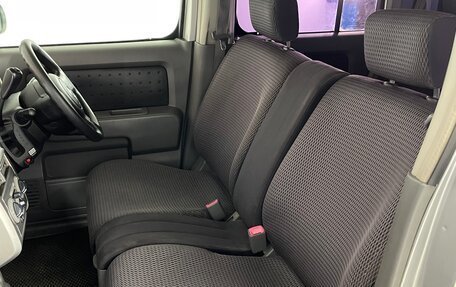 Nissan Cube II, 2005 год, 437 000 рублей, 21 фотография