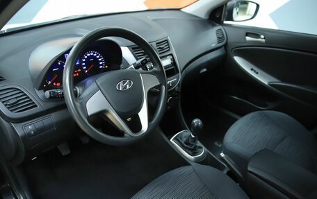 Hyundai Solaris II рестайлинг, 2016 год, 790 000 рублей, 10 фотография