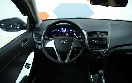 Hyundai Solaris II рестайлинг, 2016 год, 790 000 рублей, 14 фотография