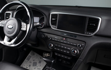 KIA Sportage IV рестайлинг, 2019 год, 2 199 000 рублей, 10 фотография
