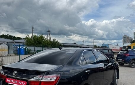 Toyota Camry, 2017 год, 2 340 000 рублей, 4 фотография