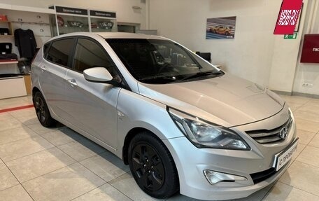 Hyundai Solaris II рестайлинг, 2016 год, 949 000 рублей, 3 фотография