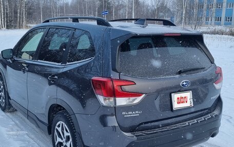Subaru Forester, 2021 год, 3 100 000 рублей, 10 фотография