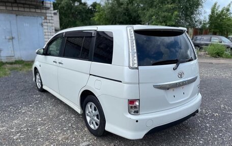 Toyota ISis I, 2014 год, 1 250 000 рублей, 4 фотография