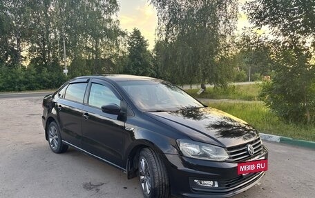 Volkswagen Polo VI (EU Market), 2018 год, 900 000 рублей, 3 фотография