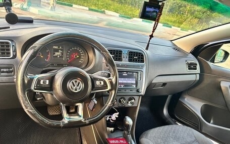 Volkswagen Polo VI (EU Market), 2018 год, 900 000 рублей, 10 фотография