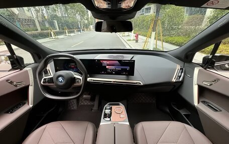 BMW iX, 2024 год, 4 650 000 рублей, 7 фотография