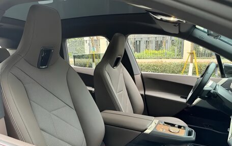 BMW iX, 2024 год, 4 650 000 рублей, 9 фотография