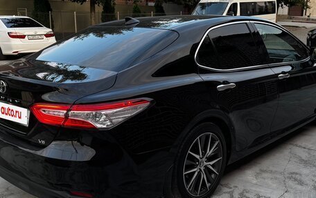Toyota Camry, 2019 год, 2 750 000 рублей, 4 фотография