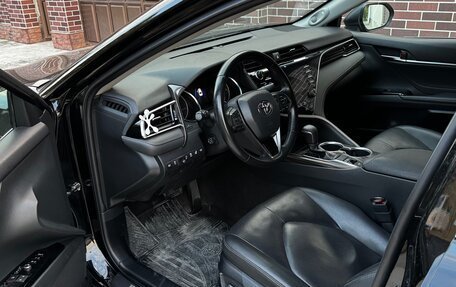 Toyota Camry, 2019 год, 2 750 000 рублей, 6 фотография