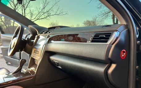 Toyota Camry, 2017 год, 2 590 000 рублей, 9 фотография