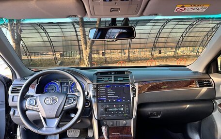 Toyota Camry, 2017 год, 2 590 000 рублей, 11 фотография