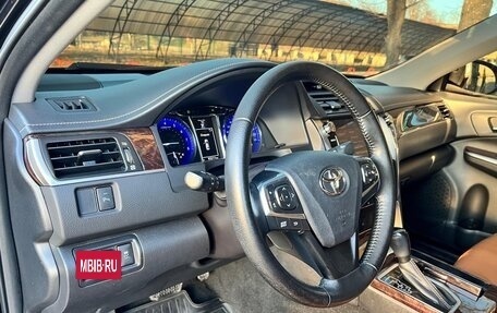 Toyota Camry, 2017 год, 2 590 000 рублей, 12 фотография