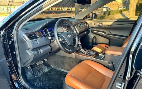 Toyota Camry, 2017 год, 2 590 000 рублей, 14 фотография
