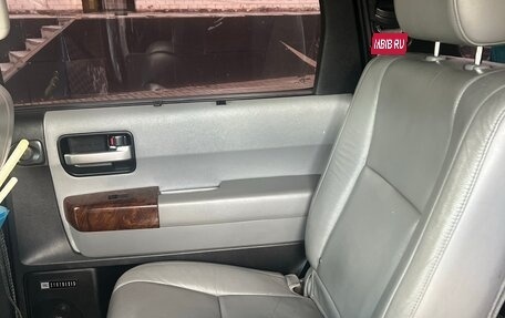 Toyota Sequoia II рестайлинг, 2010 год, 3 000 000 рублей, 4 фотография