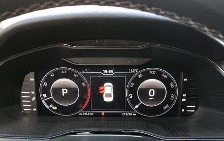 Skoda Superb III рестайлинг, 2015 год, 1 350 000 рублей, 11 фотография