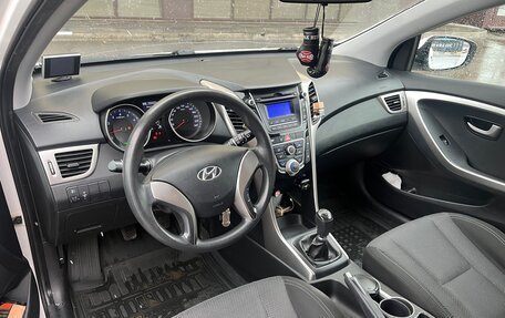 Hyundai i30 II рестайлинг, 2013 год, 930 000 рублей, 14 фотография
