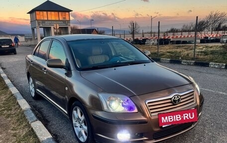Toyota Avensis III рестайлинг, 2005 год, 830 000 рублей, 3 фотография