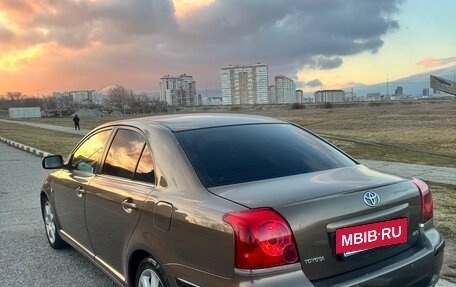 Toyota Avensis III рестайлинг, 2005 год, 830 000 рублей, 7 фотография