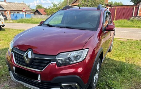 Renault Sandero II рестайлинг, 2018 год, 1 300 000 рублей, 2 фотография