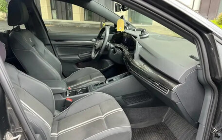Volkswagen Golf VIII, 2022 год, 2 090 000 рублей, 9 фотография