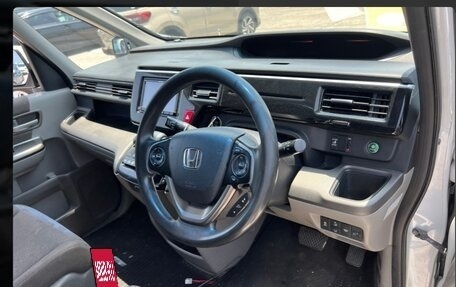 Honda Stepwgn IV, 2015 год, 990 000 рублей, 6 фотография