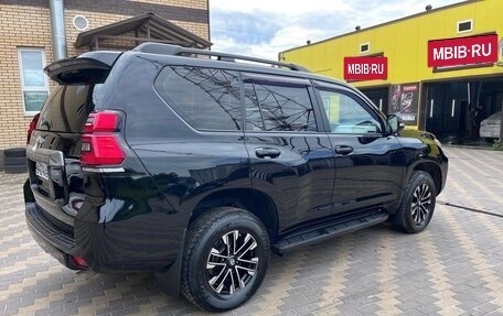 Toyota Land Cruiser Prado 150 рестайлинг 2, 2019 год, 5 850 000 рублей, 4 фотография