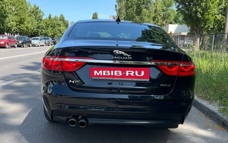 Jaguar XF II, 2016 год, 2 400 000 рублей, 2 фотография