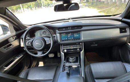 Jaguar XF II, 2016 год, 2 400 000 рублей, 5 фотография
