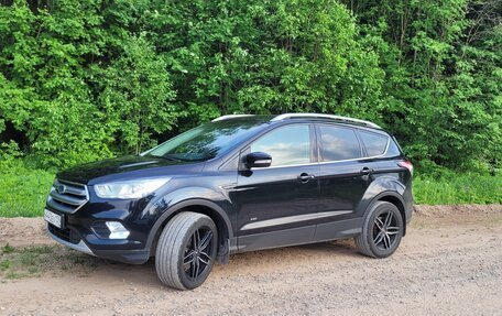 Ford Kuga III, 2017 год, 1 650 000 рублей, 2 фотография