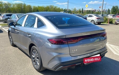 BYD Qin, 2024 год, 2 940 000 рублей, 5 фотография