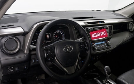 Toyota RAV4, 2016 год, 2 335 000 рублей, 11 фотография