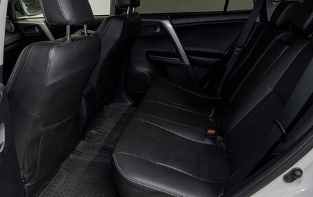 Toyota RAV4, 2016 год, 2 335 000 рублей, 16 фотография