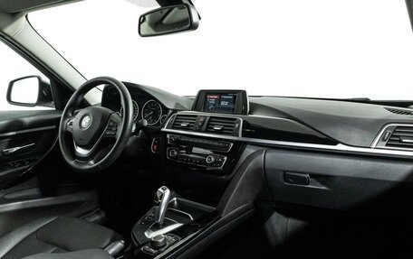 BMW 3 серия, 2017 год, 2 289 898 рублей, 9 фотография
