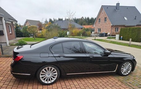 BMW 7 серия, 2022 год, 9 800 000 рублей, 2 фотография