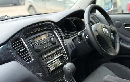 Toyota Kluger I, 2001 год, 970 000 рублей, 22 фотография