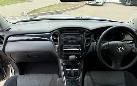 Toyota Kluger I, 2001 год, 970 000 рублей, 26 фотография
