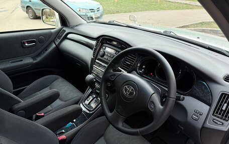 Toyota Kluger I, 2001 год, 970 000 рублей, 20 фотография
