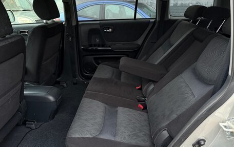 Toyota Kluger I, 2001 год, 970 000 рублей, 27 фотография