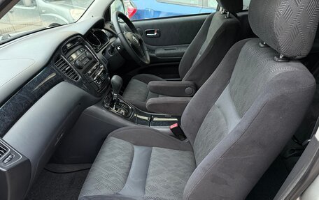Toyota Kluger I, 2001 год, 970 000 рублей, 23 фотография
