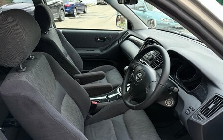Toyota Kluger I, 2001 год, 970 000 рублей, 19 фотография